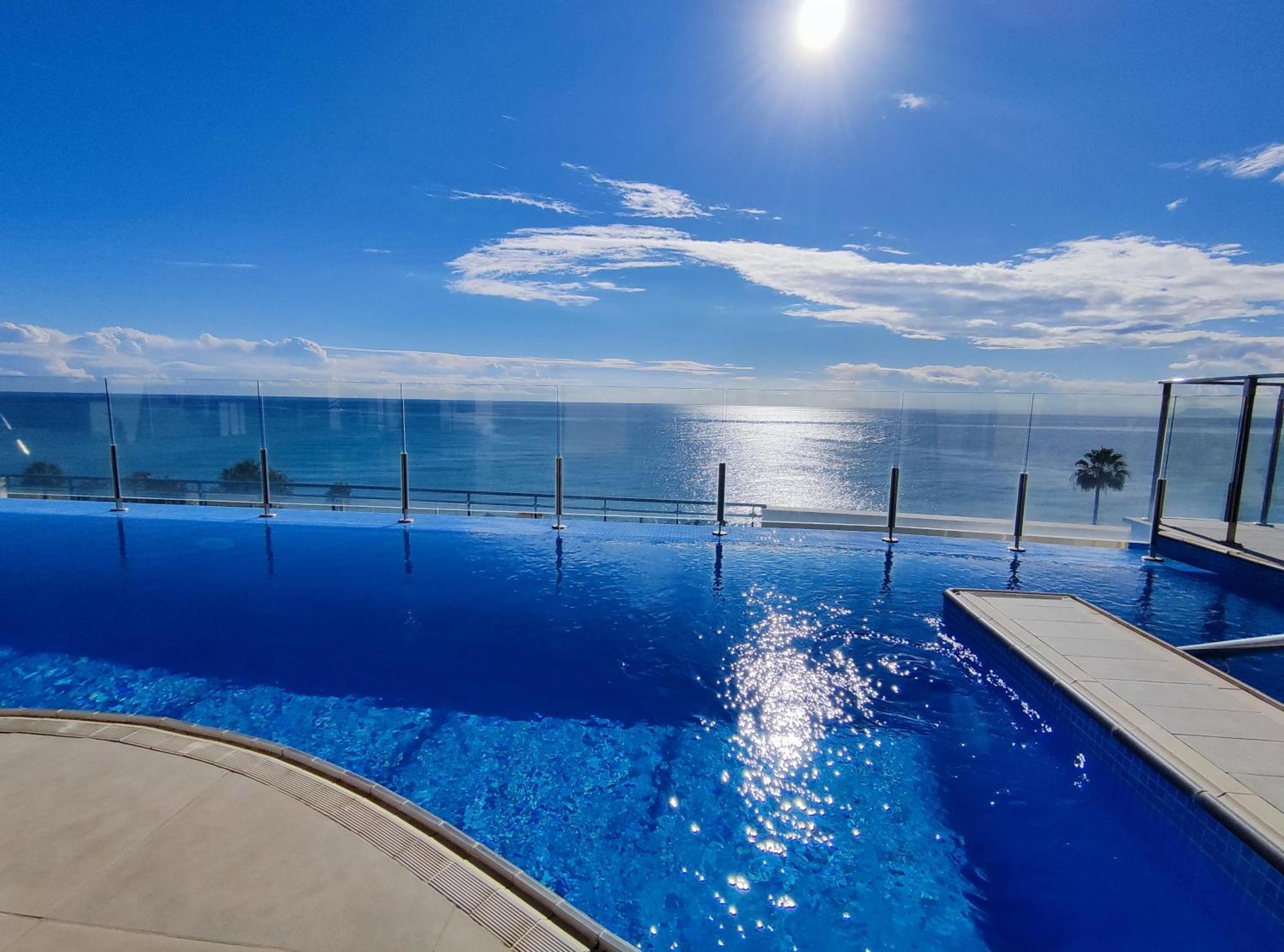 Luxury Duplex Infinity Pool Ehhouse Apartment Естепона Екстериор снимка